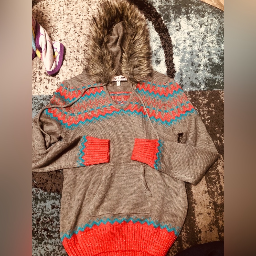 Super soft hooded pullover